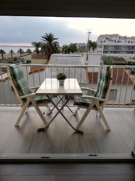 Apartamento Acogedor En Primera Linea De Playa 德尼亚 外观 照片